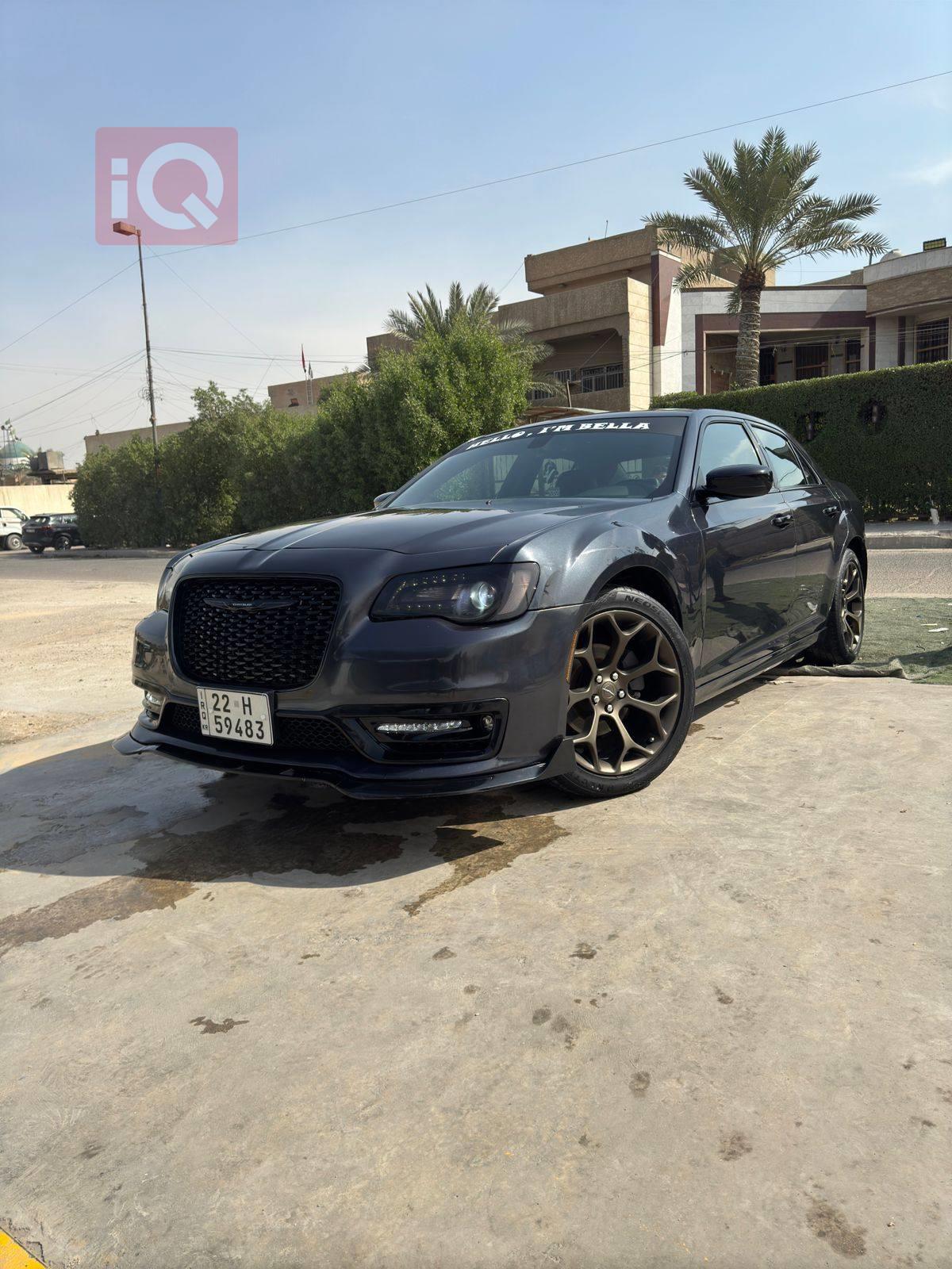 کرایسلەر 300
